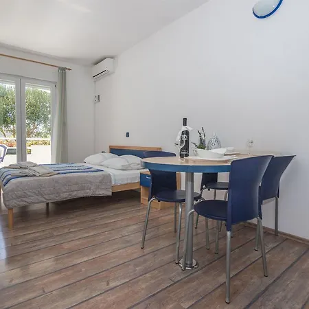 Meri Apartment *